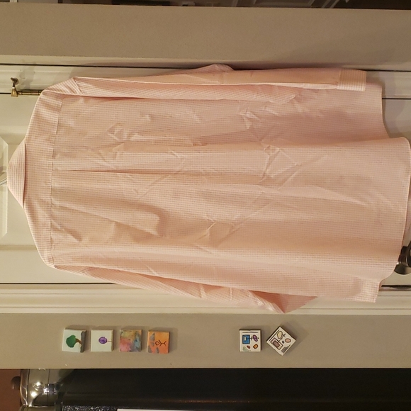 Button down - Picture 2 of 4